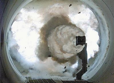 32�׽���Ź�����ڵ����ڿ�˲��